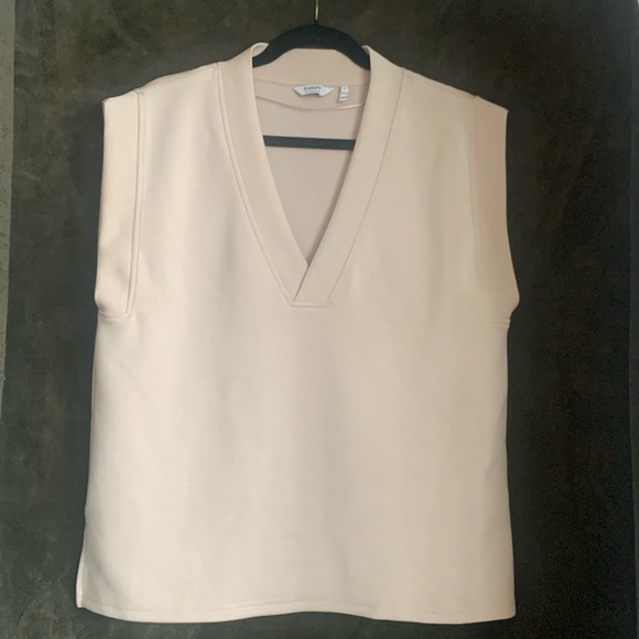 B. Young beige, lightweight vest. Only worn once! - Picture 3 of 7